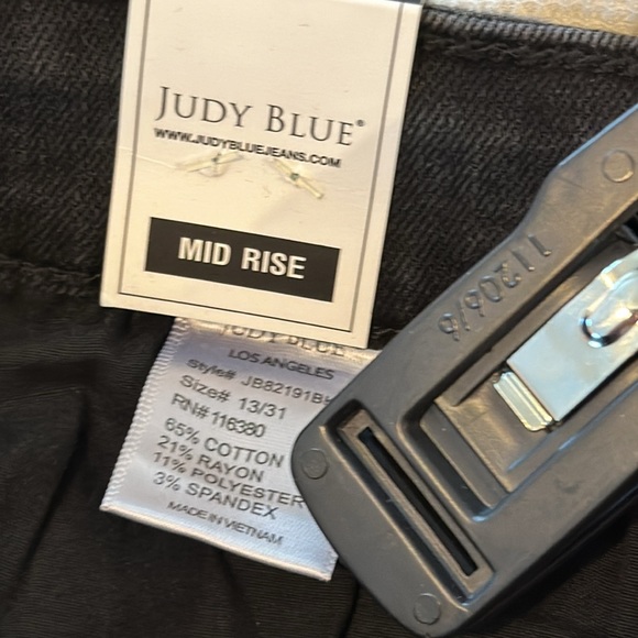 Judy Blue Destroyed Buffalo plaid patch skinny jeans-new - Picture 13 of 13